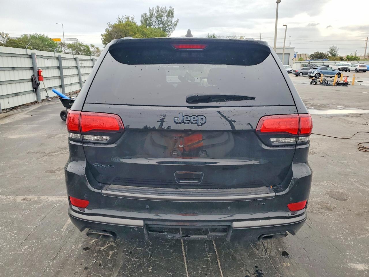 2019 Jeep Grand Cherokee Laredo - Image 6