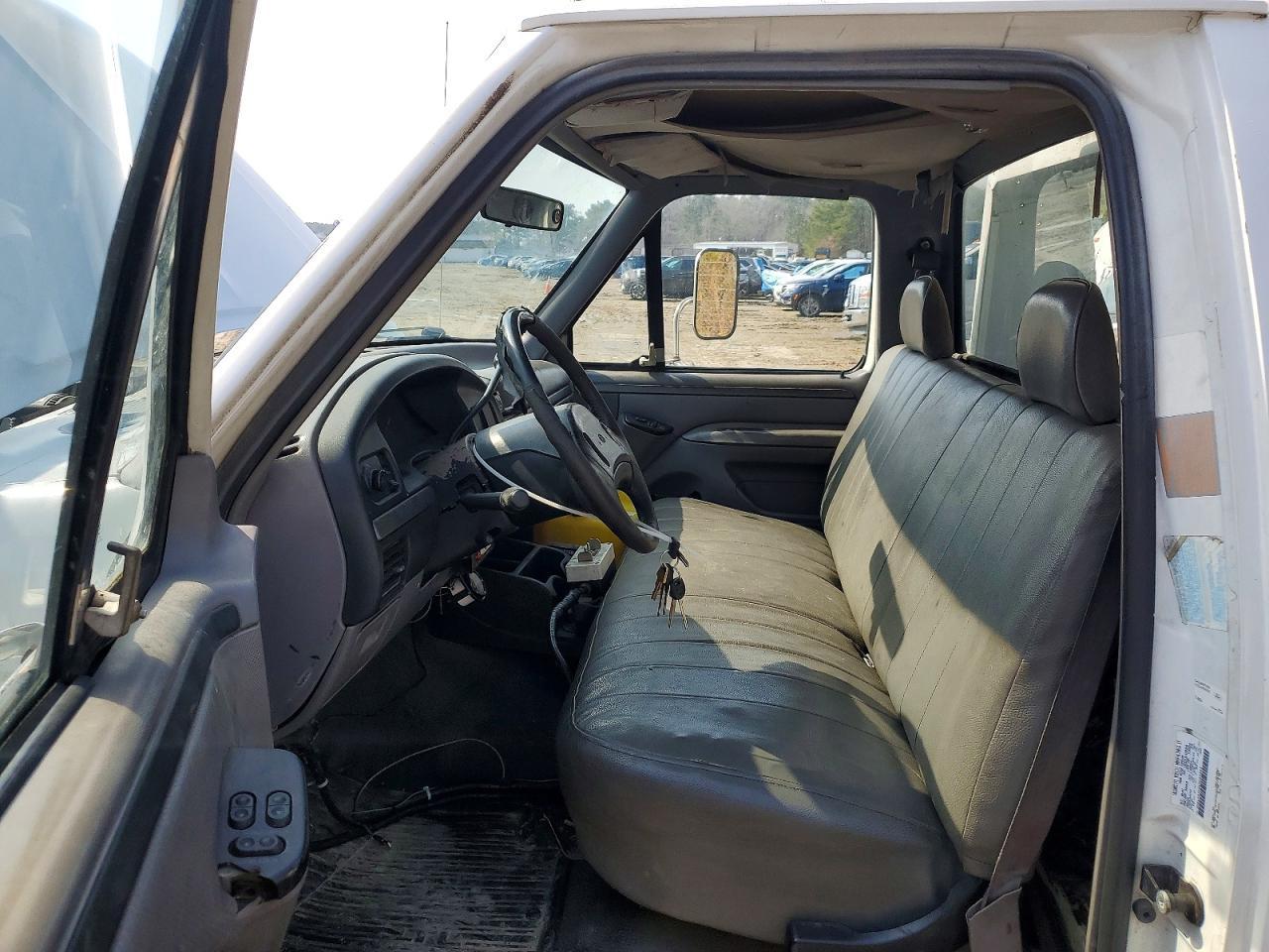 1997 Ford F Super Duty Tow Truck - Image 7