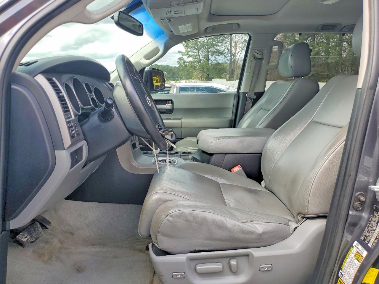 2011 Toyota Sequoia Limited - Фото 7