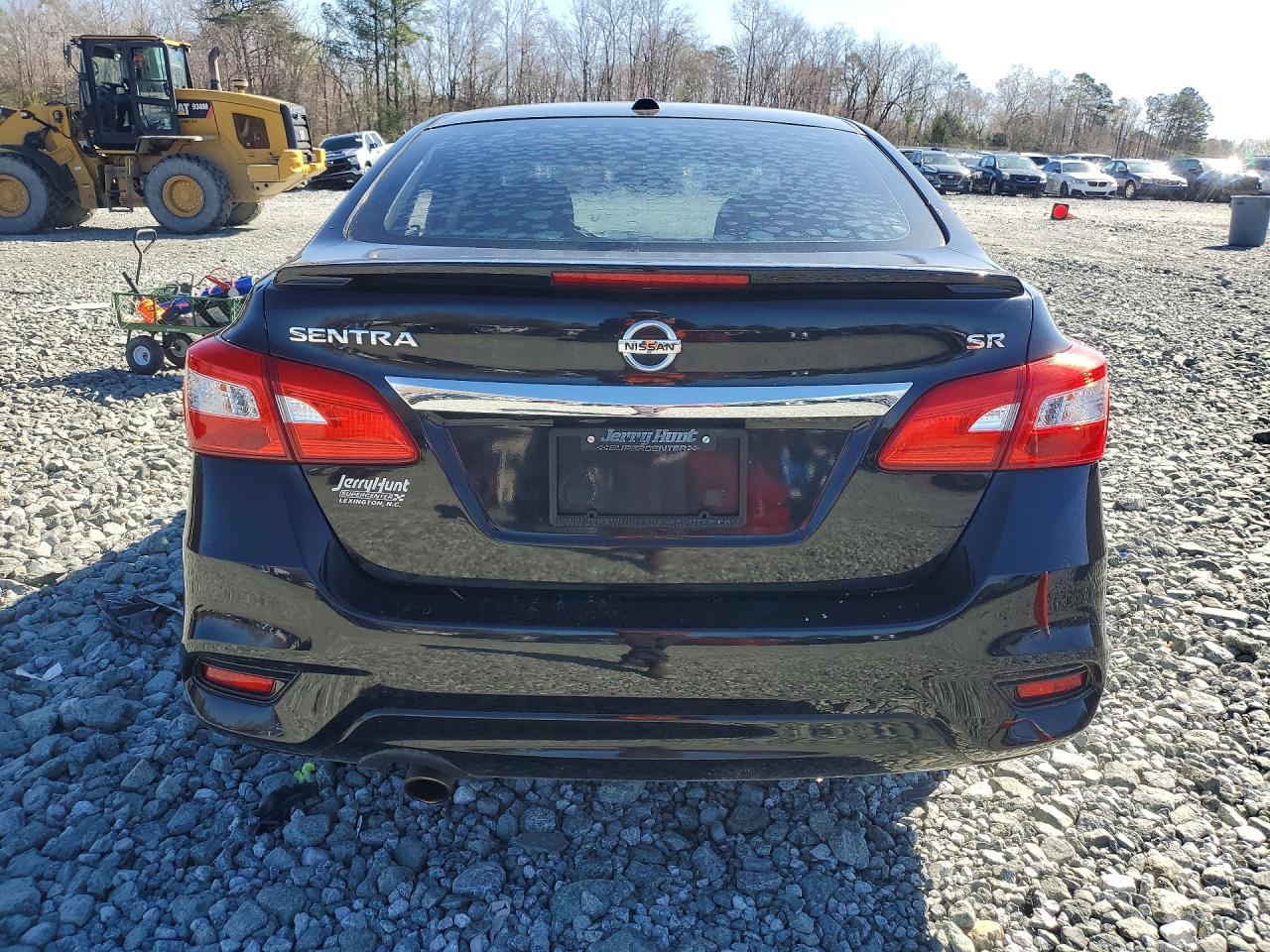 2017 Nissan Sentra Sr - Фото 6