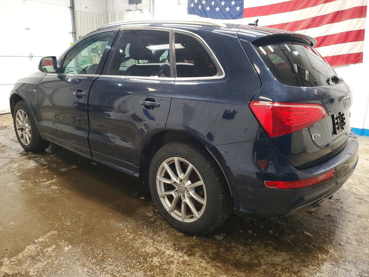 2010 Audi Q5 Premium Plus - Фото 2