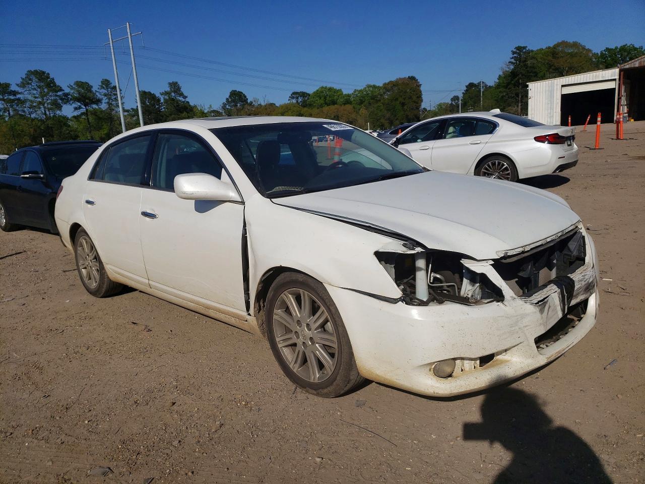 2009 Toyota Avalon Limited - Image 4