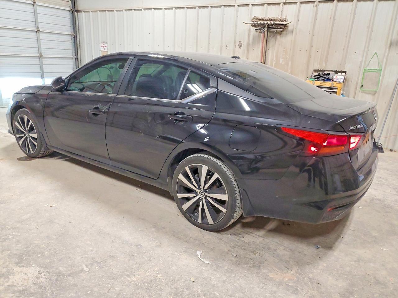 2019 Nissan Altima 2.5 Sr - Фото 2