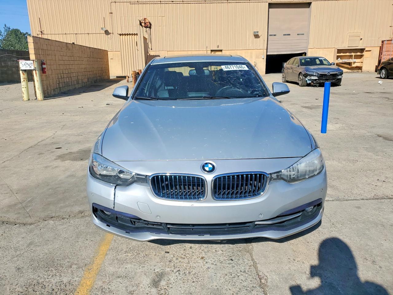 2017 BMW 330E - Image 5