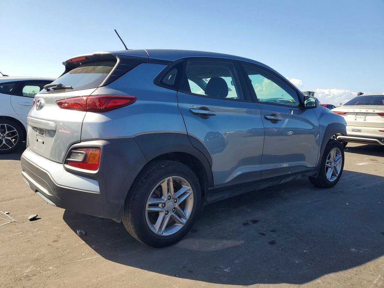 2021 Hyundai Kona Se - Фото 3