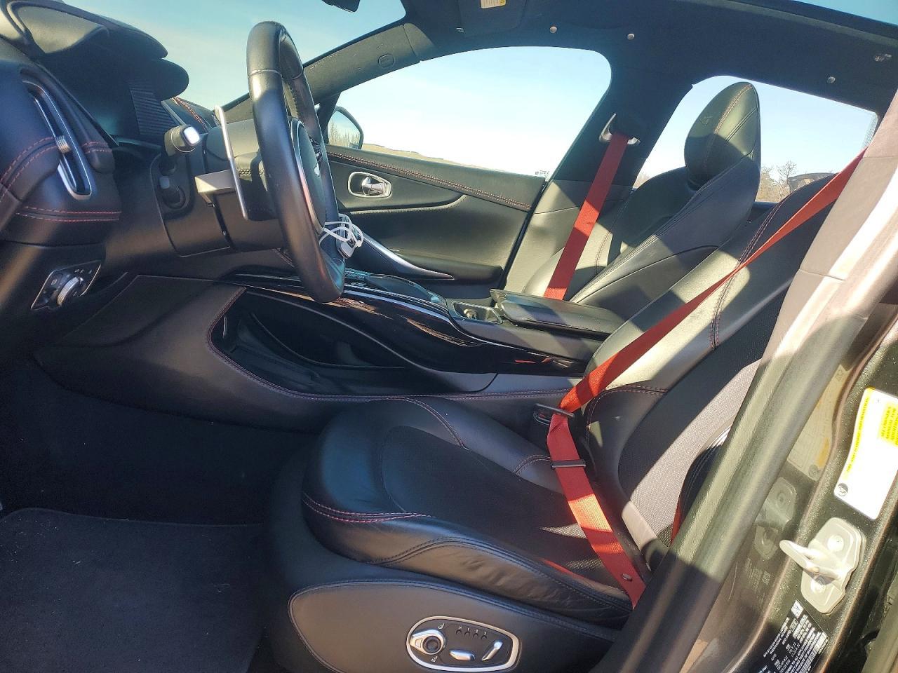 2021 Aston Martin Dbx - Фото 7