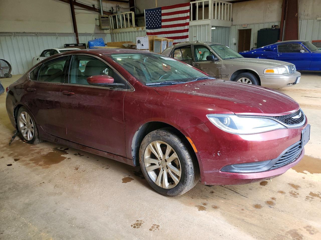2016 Chrysler 200 Lx - Фото 4