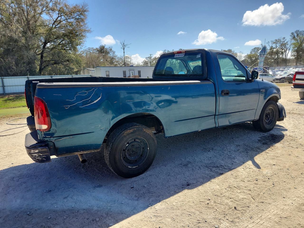 2000 Ford F150 - Image 3