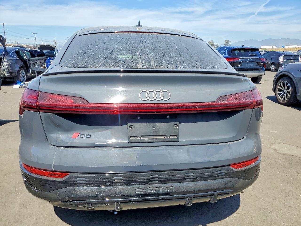2024 Audi Q8 E-Tron Sportback Premium Plus - Фото 6