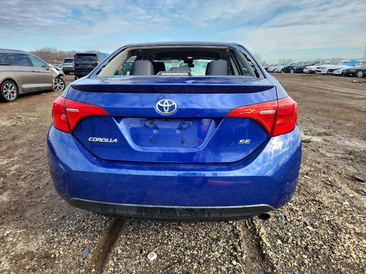 2017 Toyota Corolla Se - Фото 6