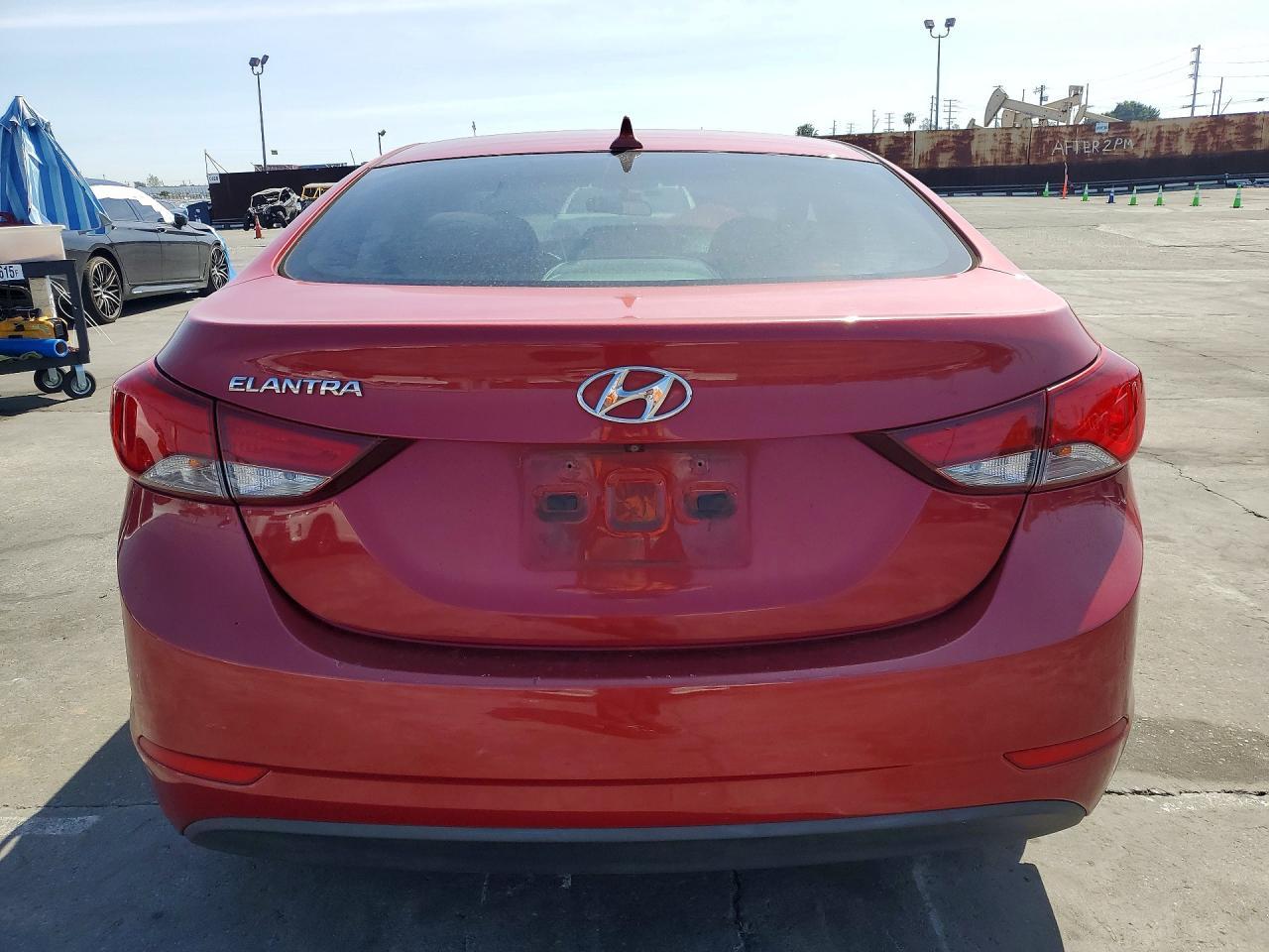 2014 Hyundai Elantra Se - Image 6