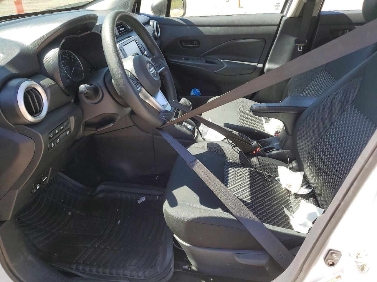 2020 Nissan Versa S - Image 7