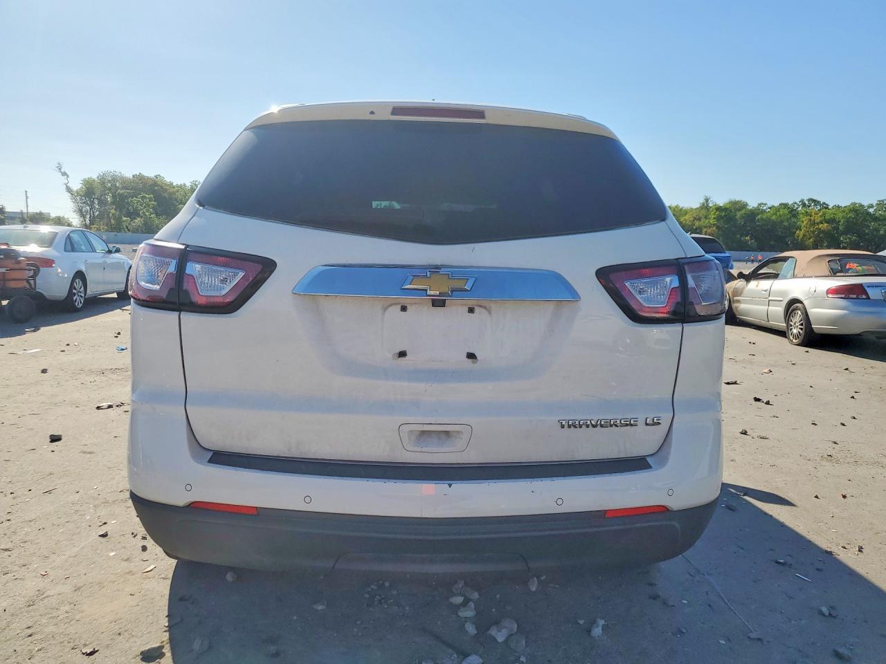 2015 Chevrolet Traverse Ls - Image 6