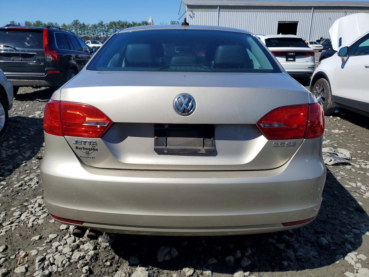2012 Volkswagen Jetta Se - Image 6
