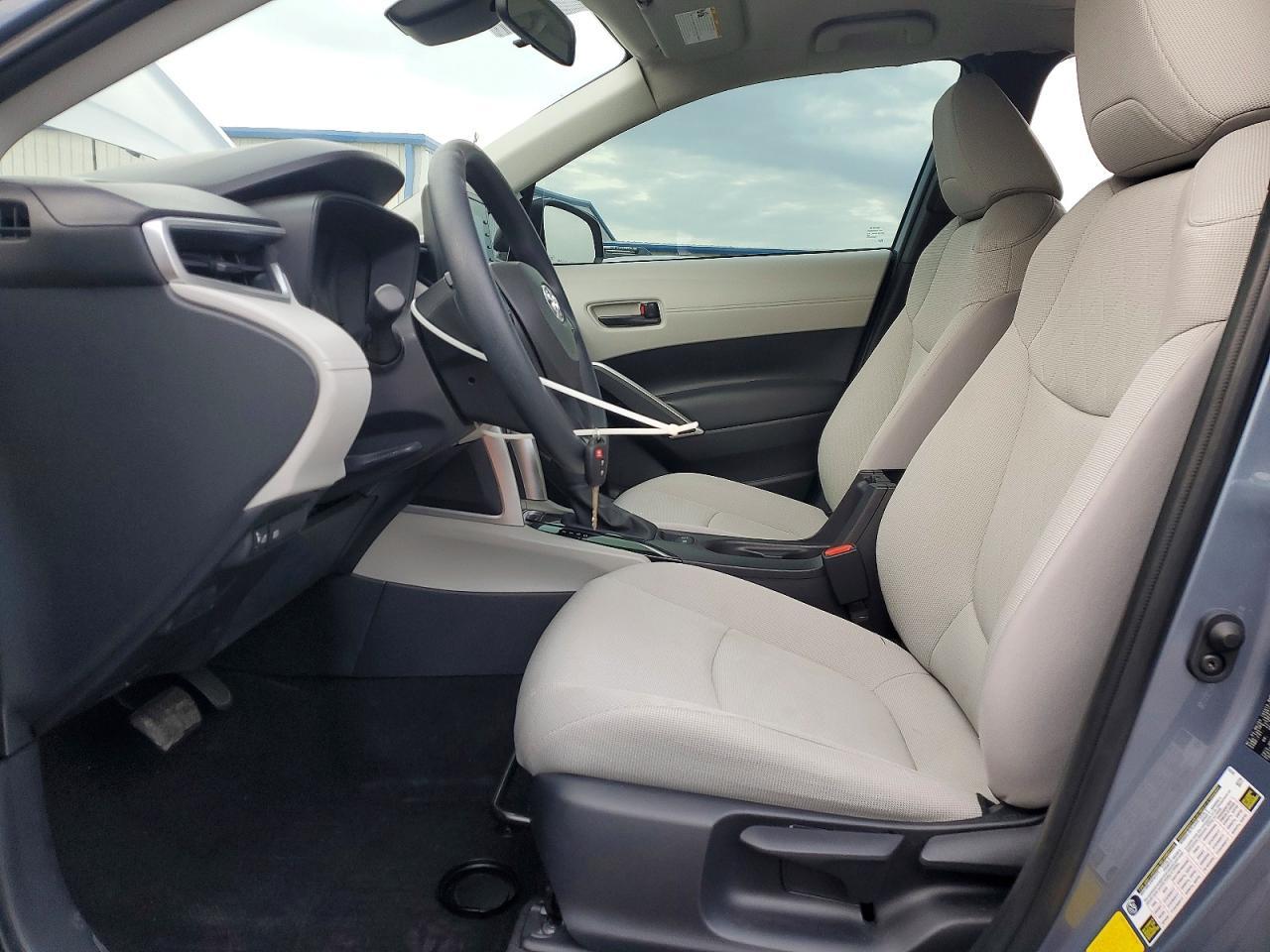 2022 Toyota Corolla Cross L - Фото 7