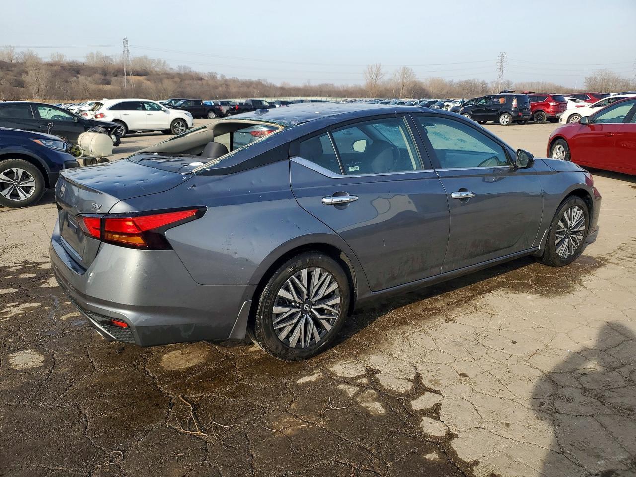 2024 Nissan Altima 2.5 Sv - Фото 3