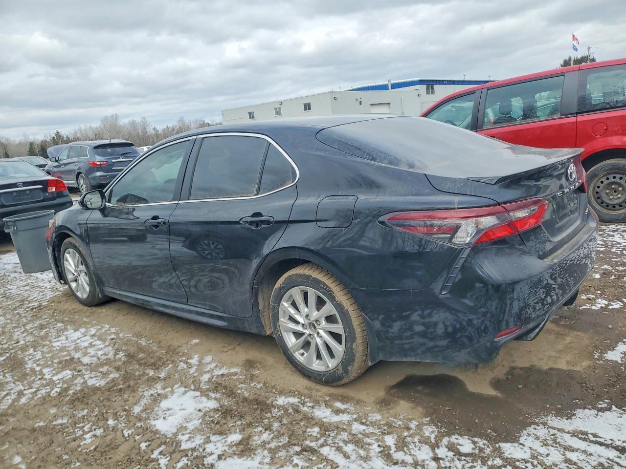 2023 Toyota Camry Se - Image 2