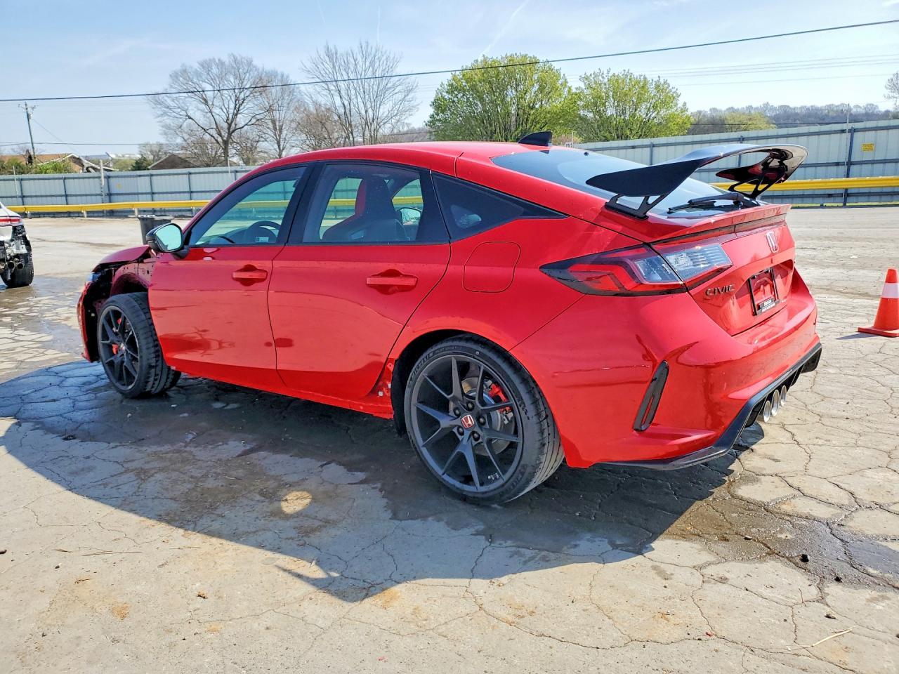 2025 Honda Civic Type-R - Image 2