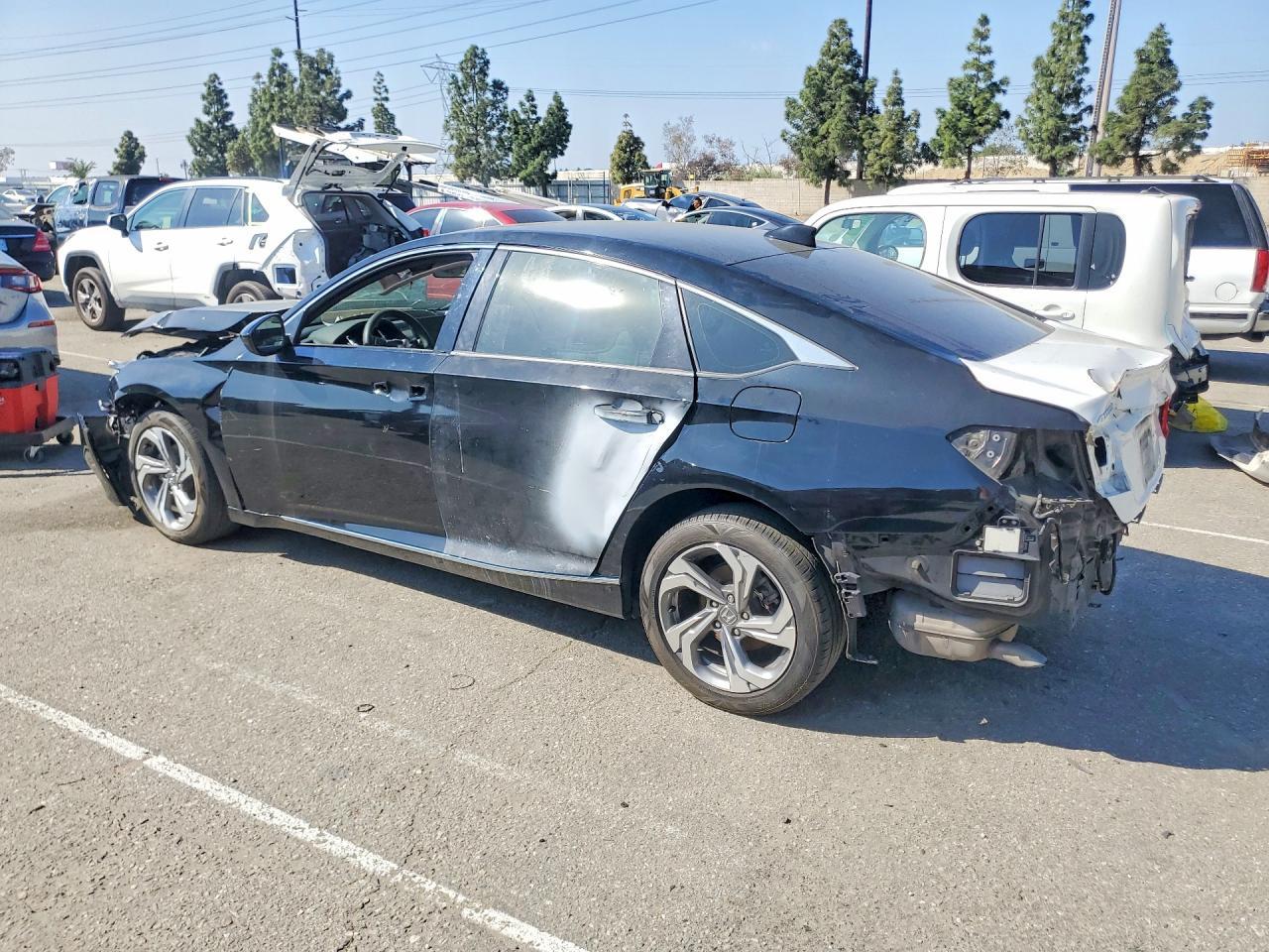 2018 Honda Accord Ex - Фото 2