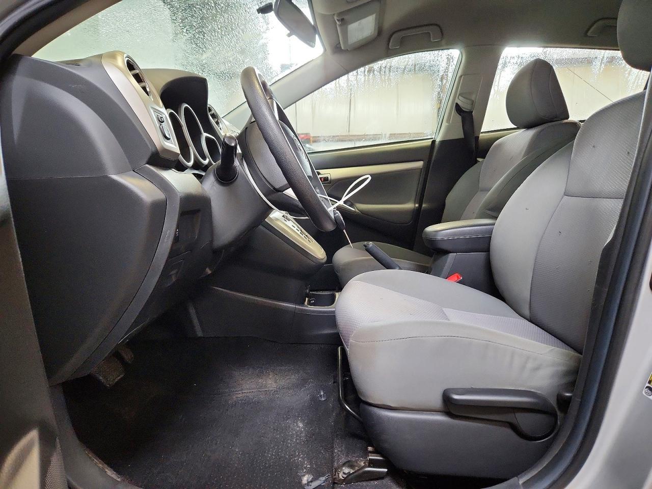 2011 Toyota Matrix S - Фото 7