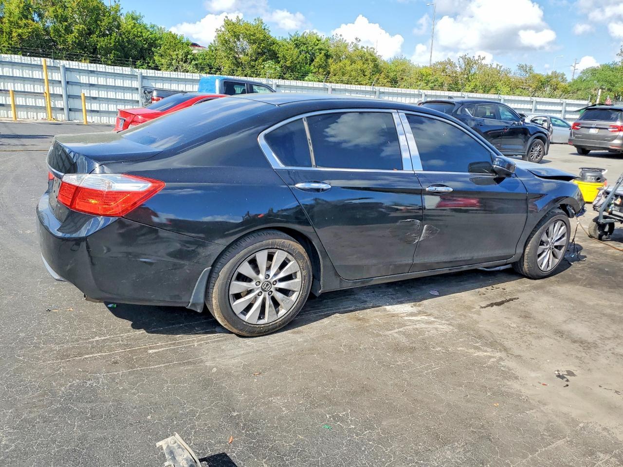 2015 Honda Accord Ex - Image 3