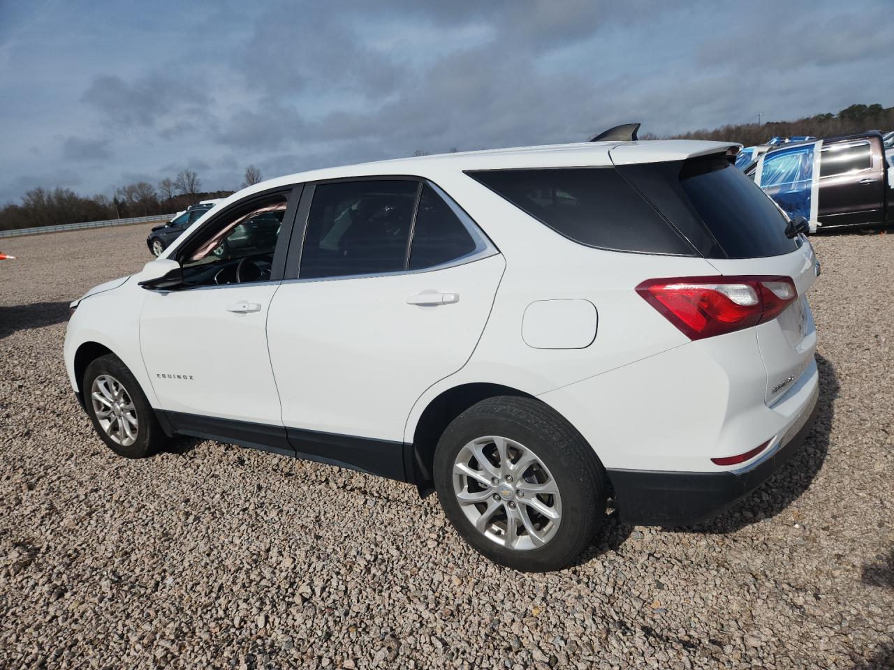 2021 Chevrolet Equinox Lt - Фото 2
