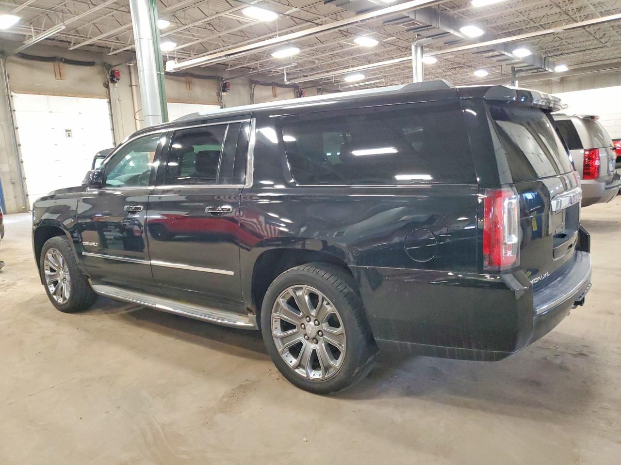 2015 GMC Yukon Xl Denali - Фото 2