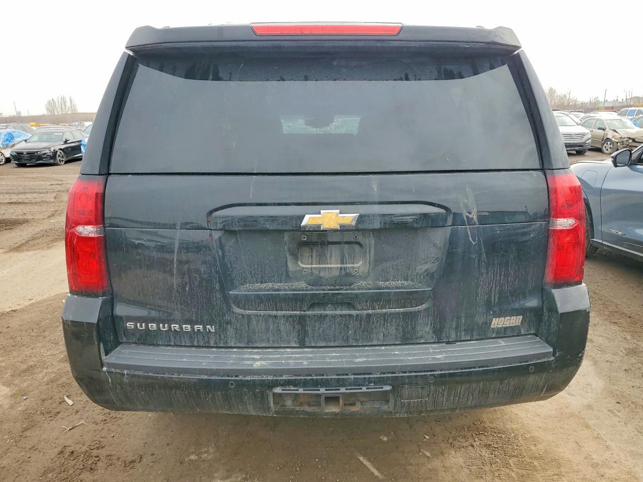 2018 Chevrolet Suburban K1500 Lt - Image 6