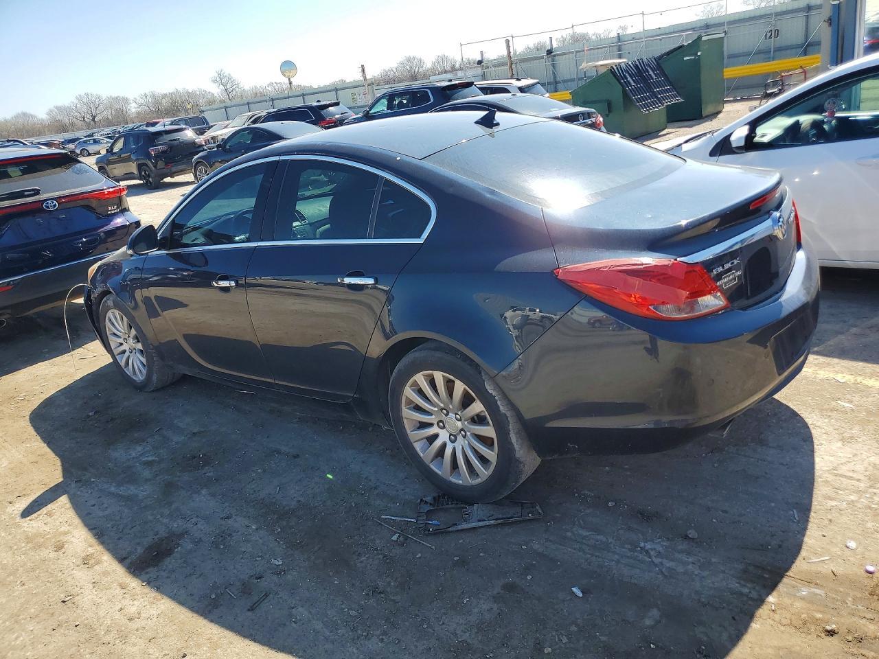 2013 Buick Regal Premium - Image 2