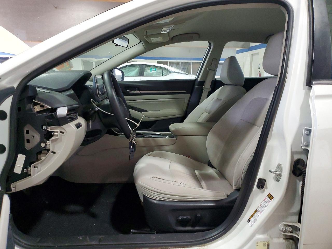 2021 Nissan Altima 2.5 Sv - Image 7