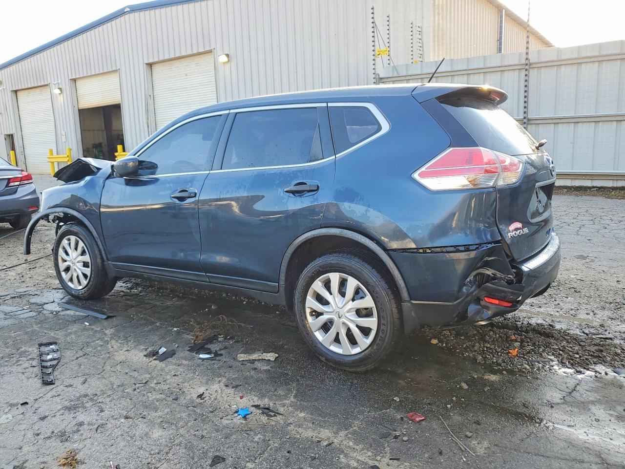 2016 Nissan Rogue S - Фото 2