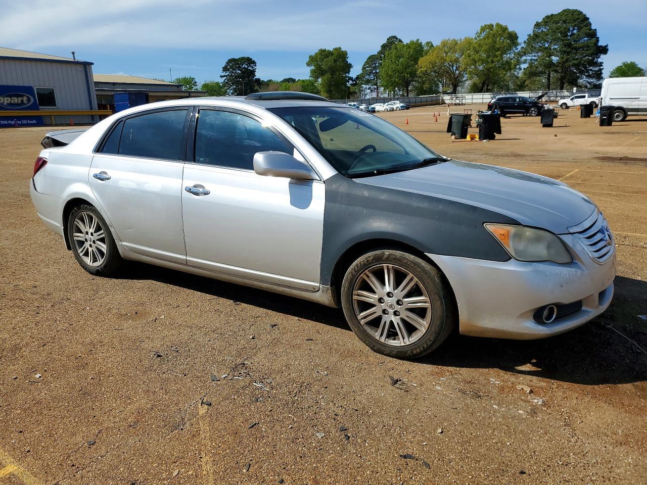 2008 Toyota Avalon Limited - Image 4
