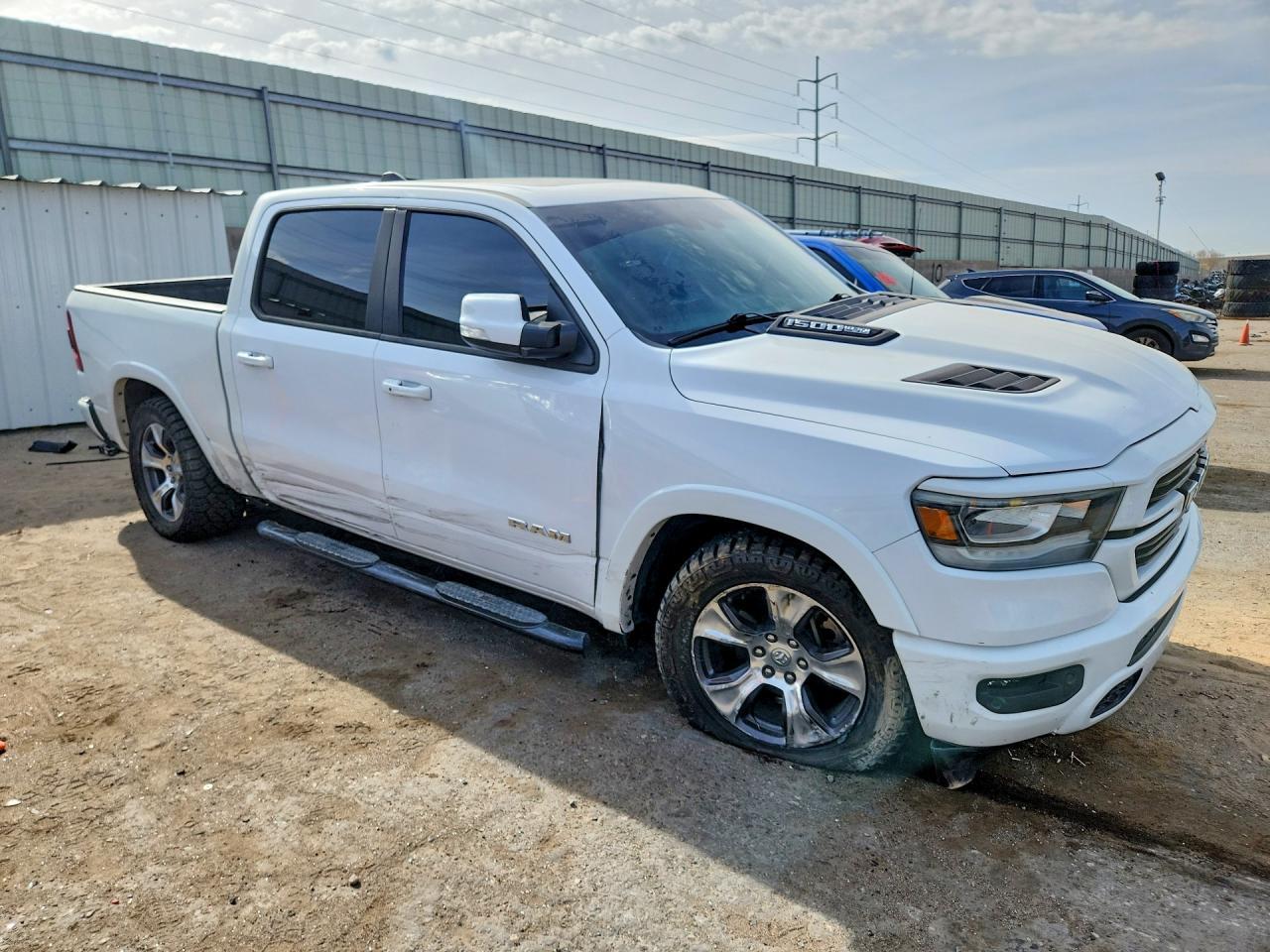 2022 Ram 1500 Laramie - Фото 4