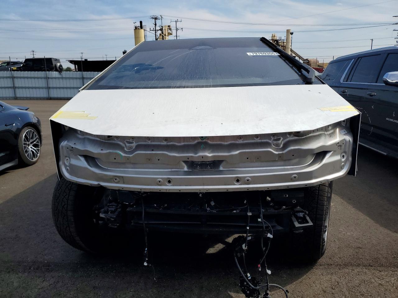 2025 Tesla Cybertruck - Image 5