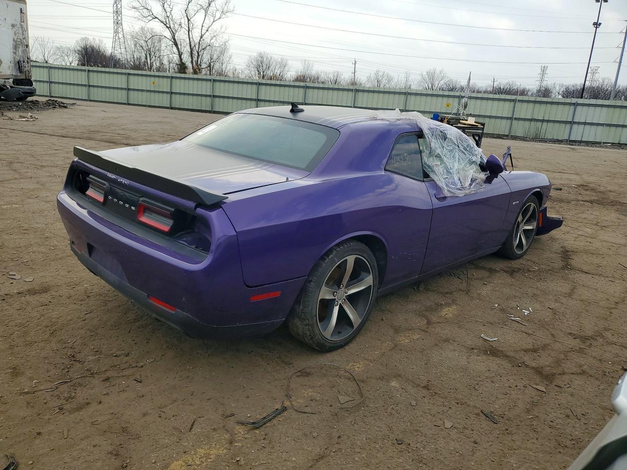2016 Dodge Challenger R - Фото 3