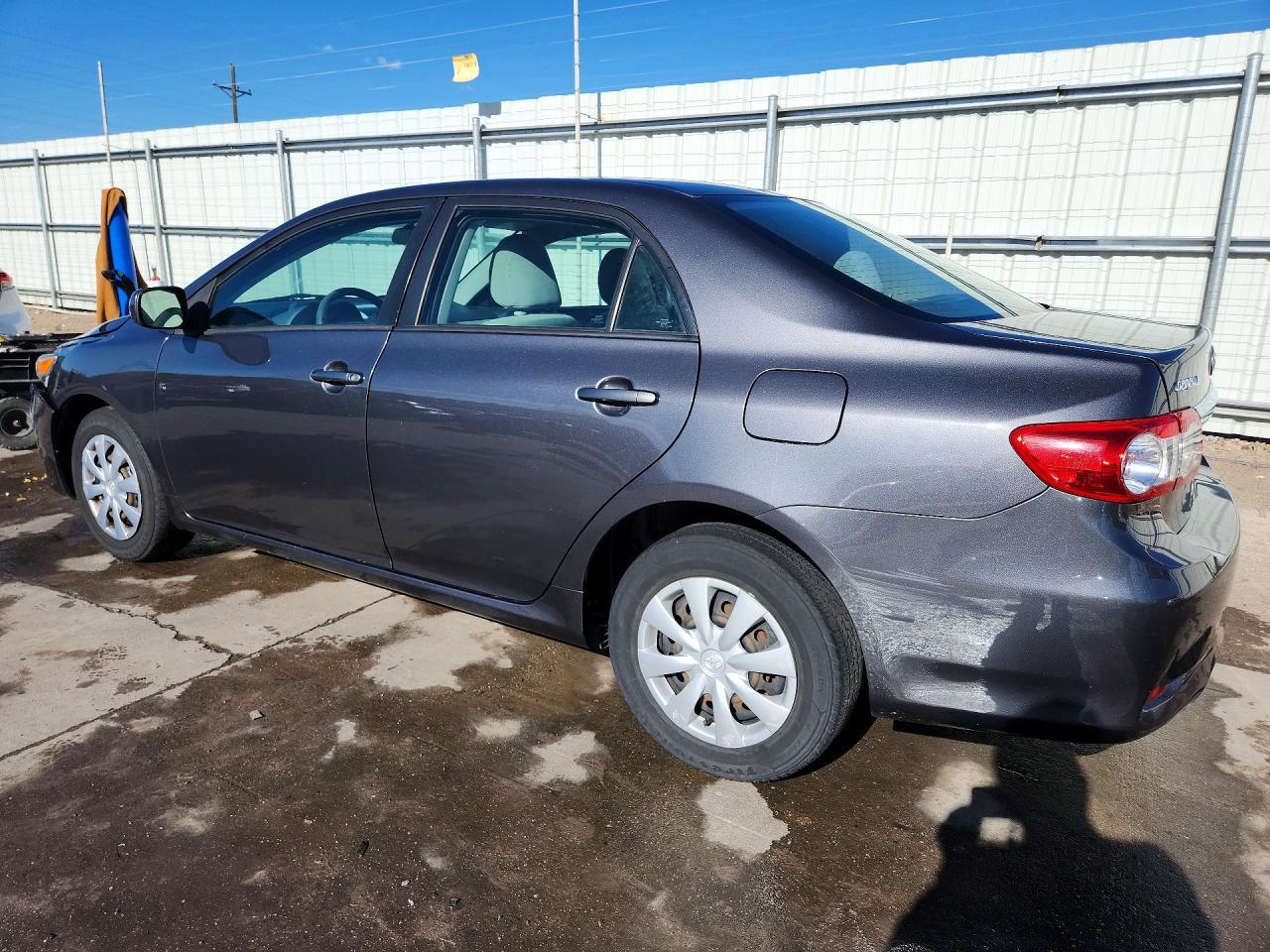 2011 Toyota Corolla Le - Image 2