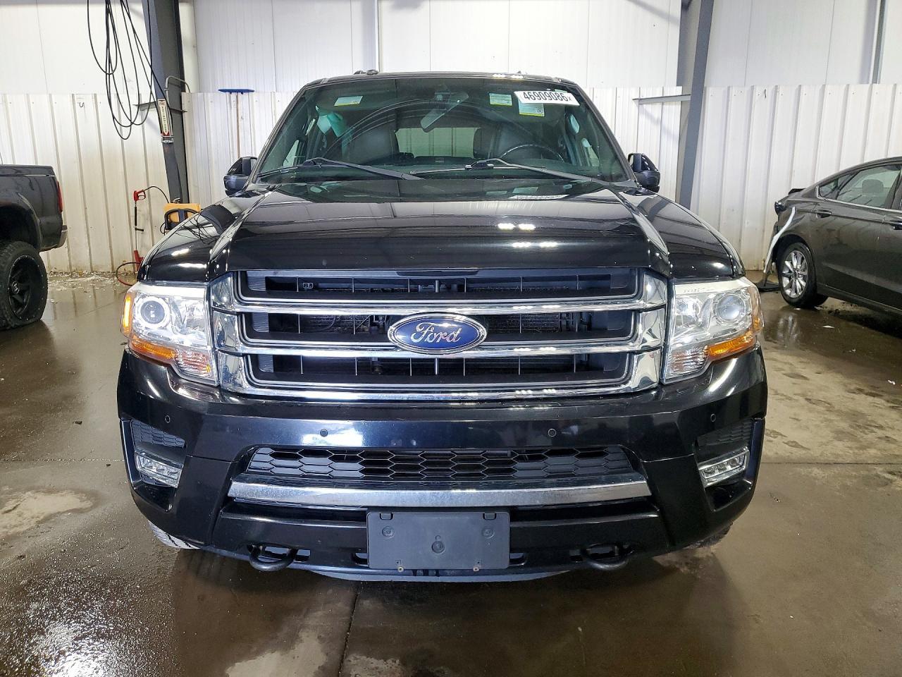 2017 Ford Expedition El Limited - Image 5