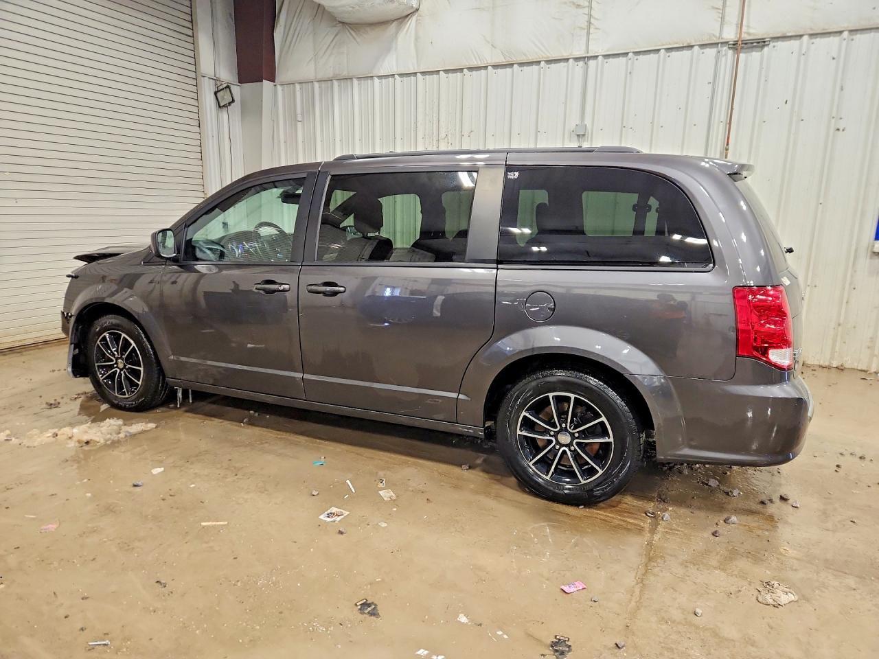 2019 Dodge Grand Caravan Gt - Image 2