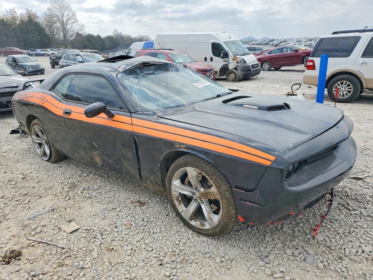 2009 Dodge Challenger R - Image 4