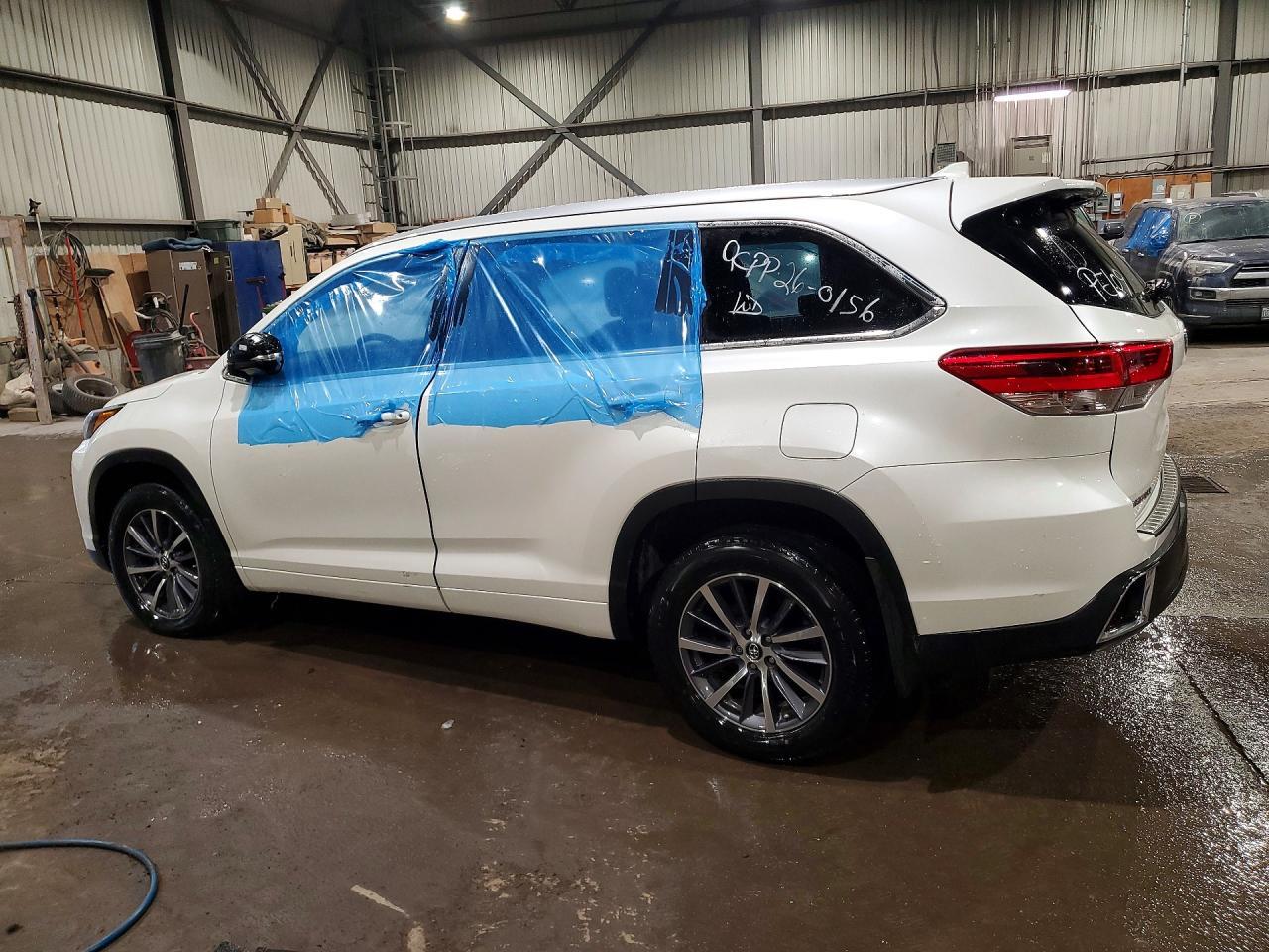 2018 Toyota Highlander Xle - Фото 2