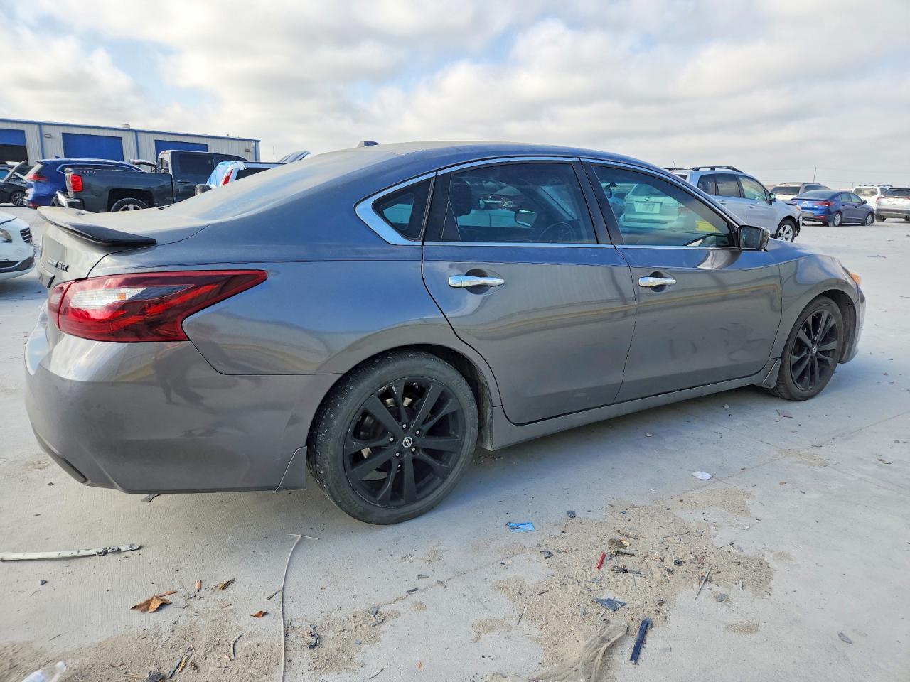2018 Nissan Altima 2.5 Sr - Фото 3