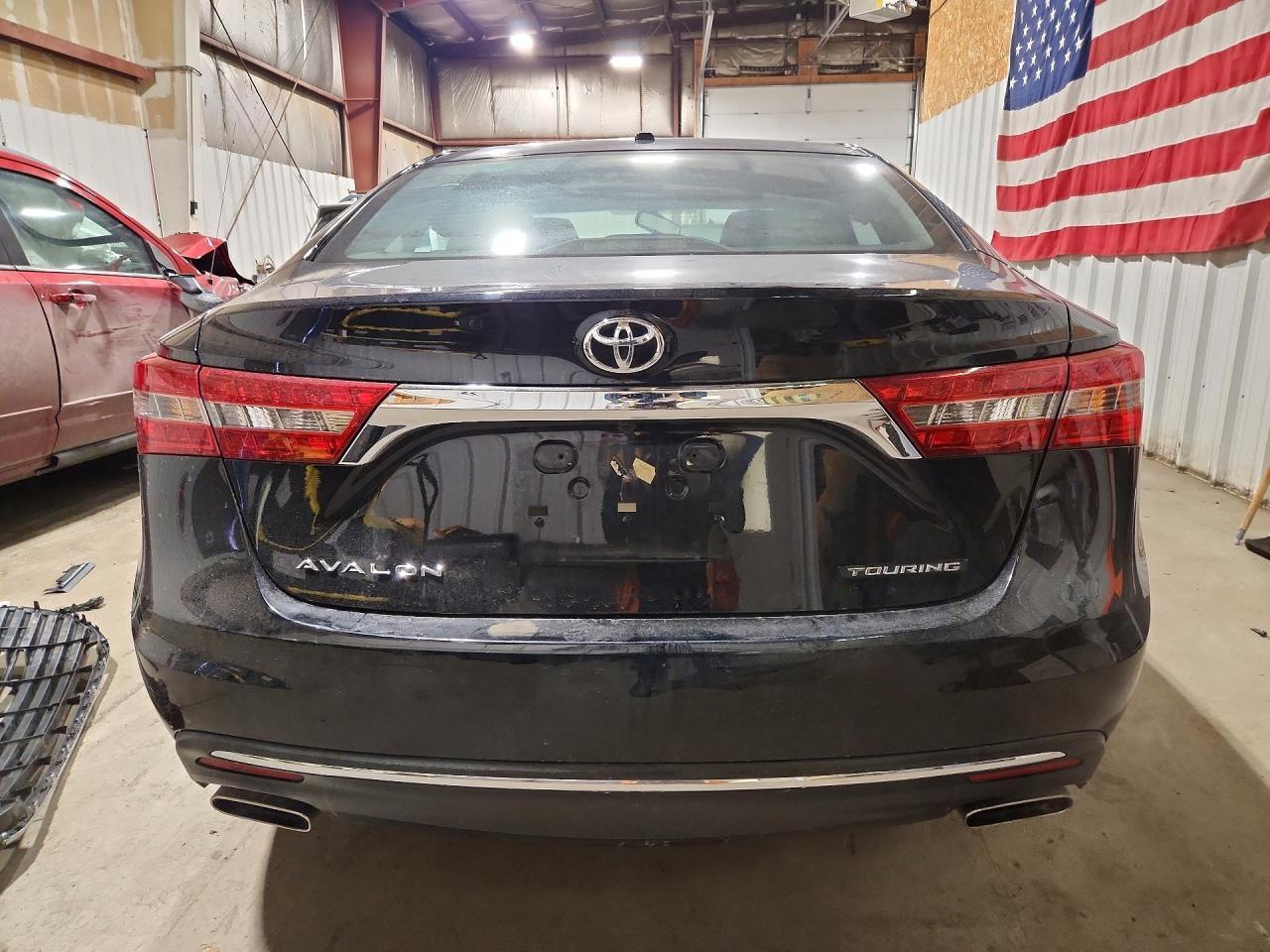 2016 Toyota Avalon Touring - Image 6