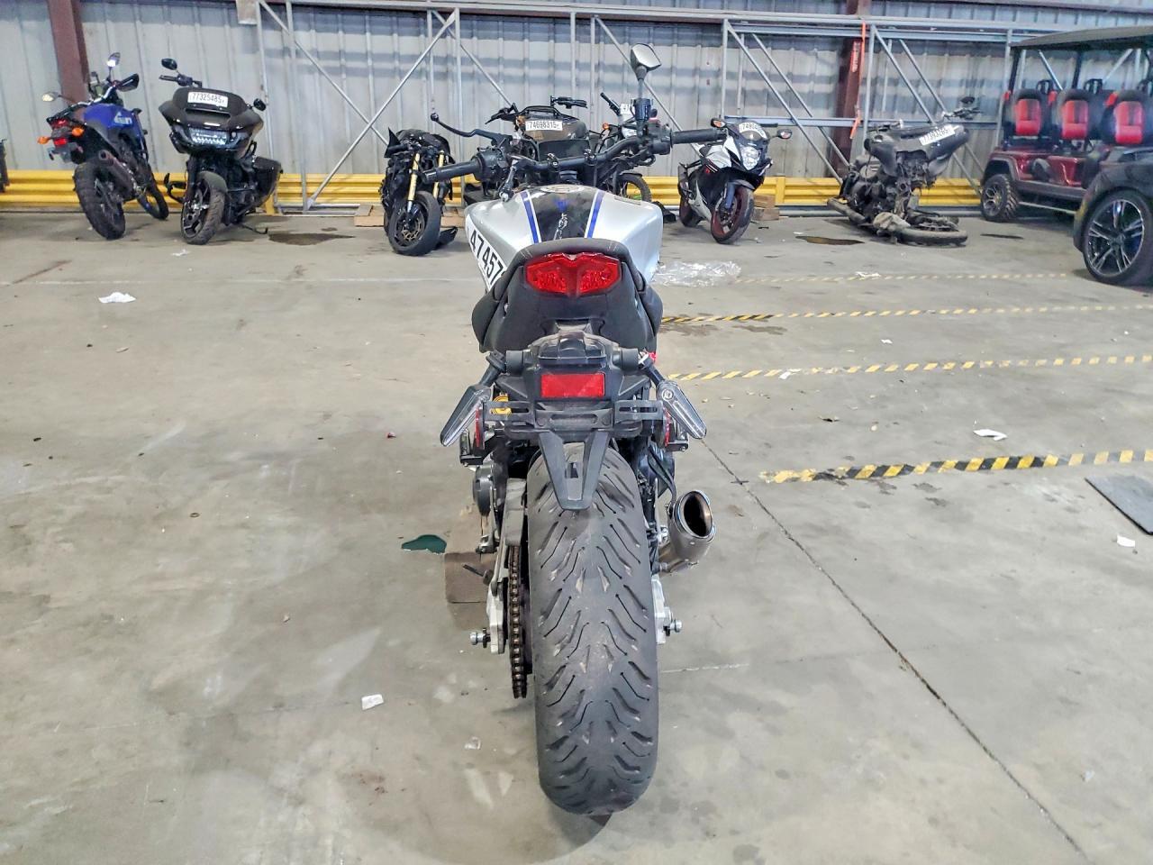 2023 Yamaha Mt09 D - Фото 4