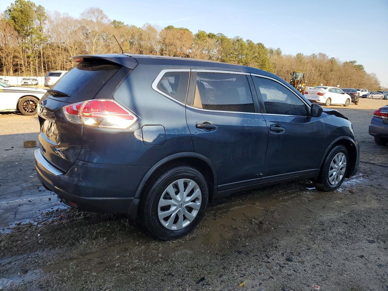 2016 Nissan Rogue S - Фото 3