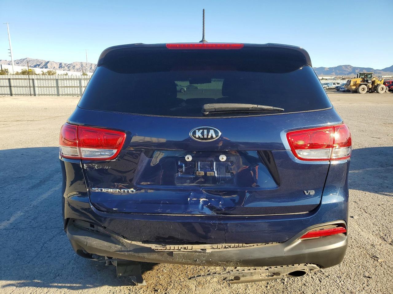 2017 Kia Sorento Lx V6 - Image 6