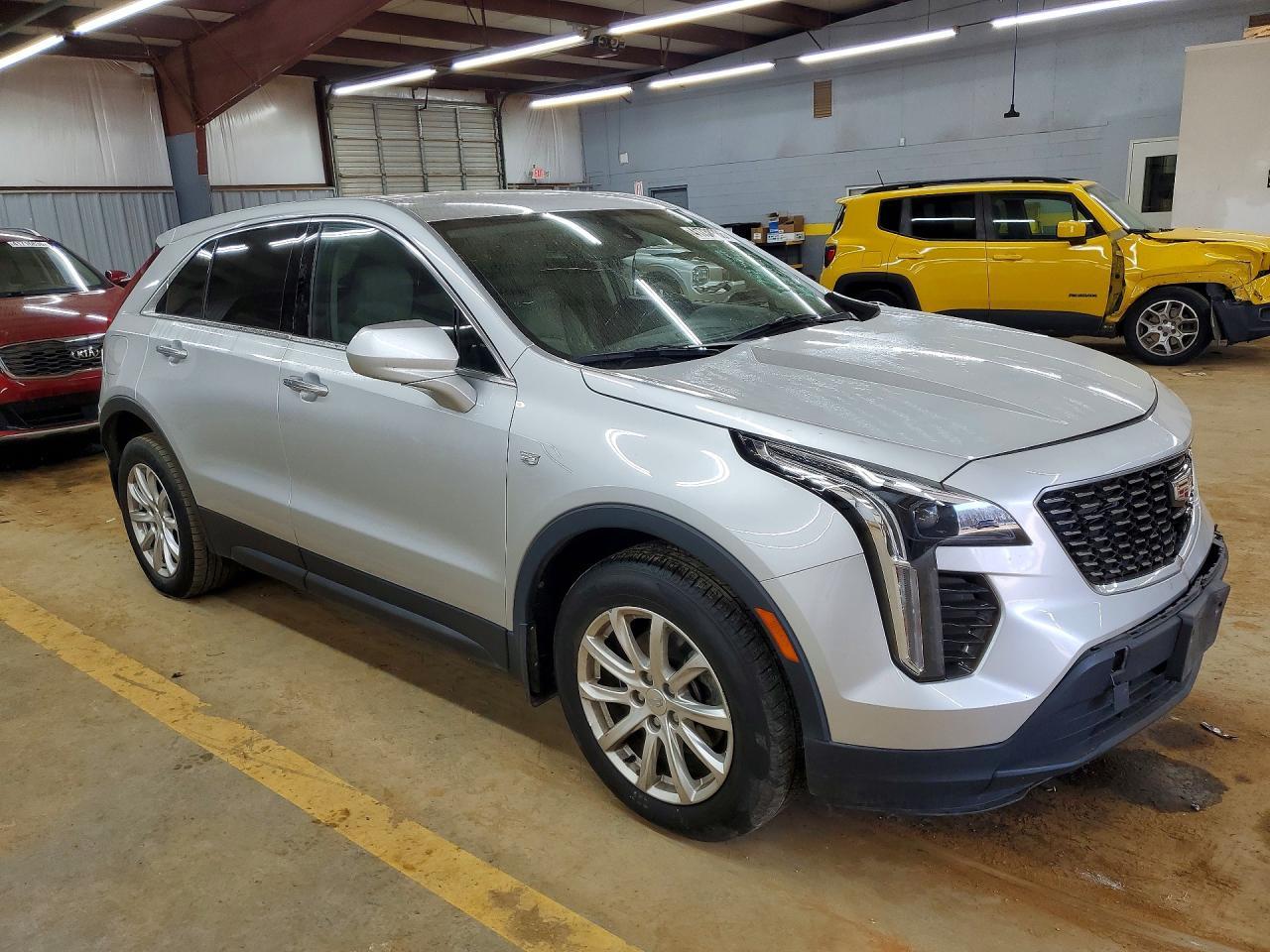 2019 Cadillac Xt4 Luxury - Фото 4