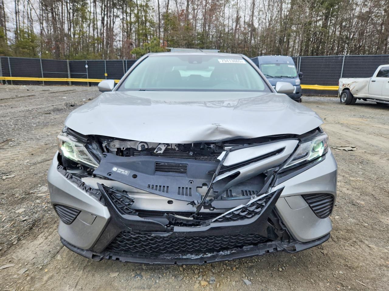 2019 Toyota Camry Se - Фото 5
