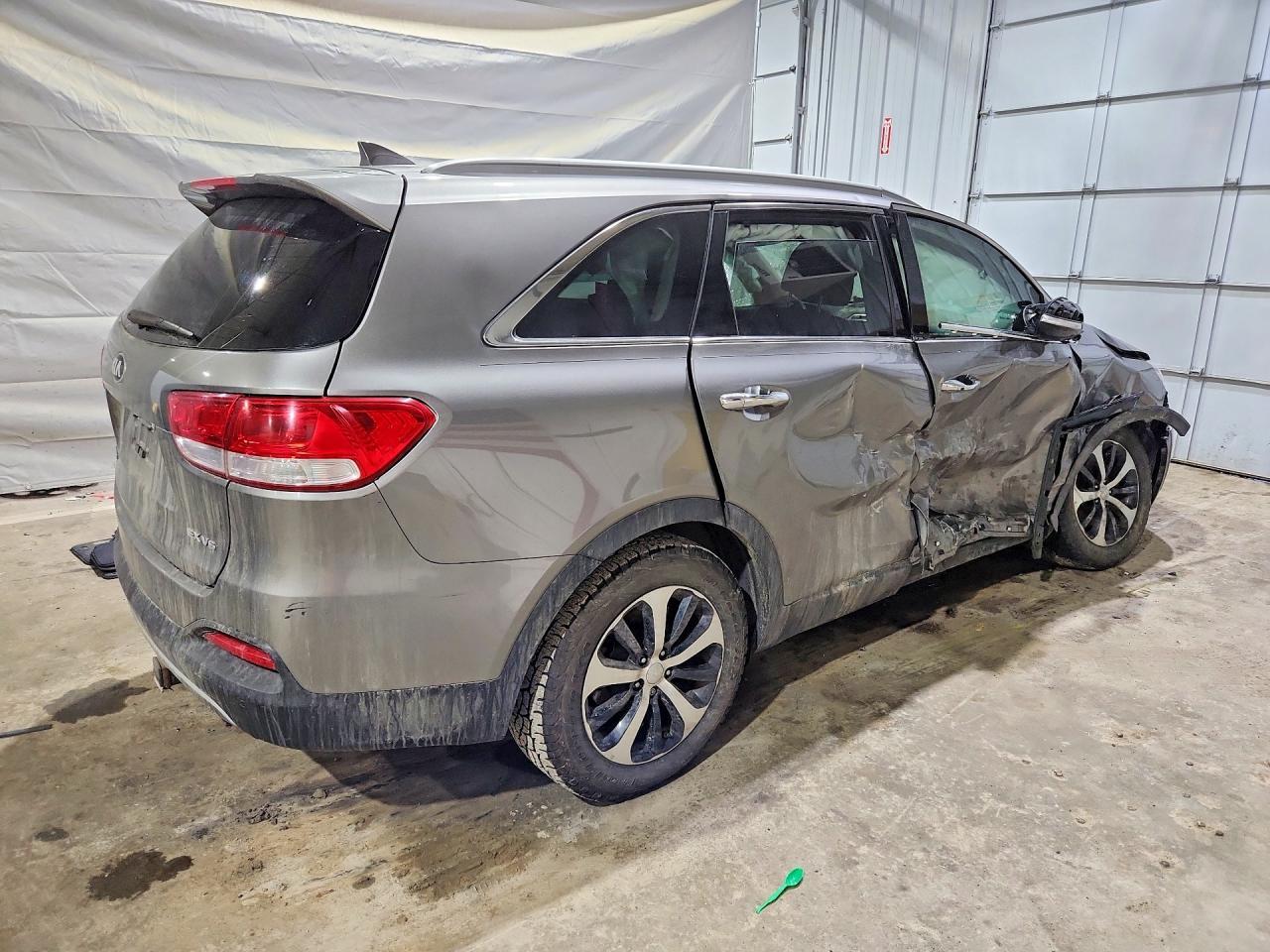 2017 Kia Sorento Ex V6 - Image 3
