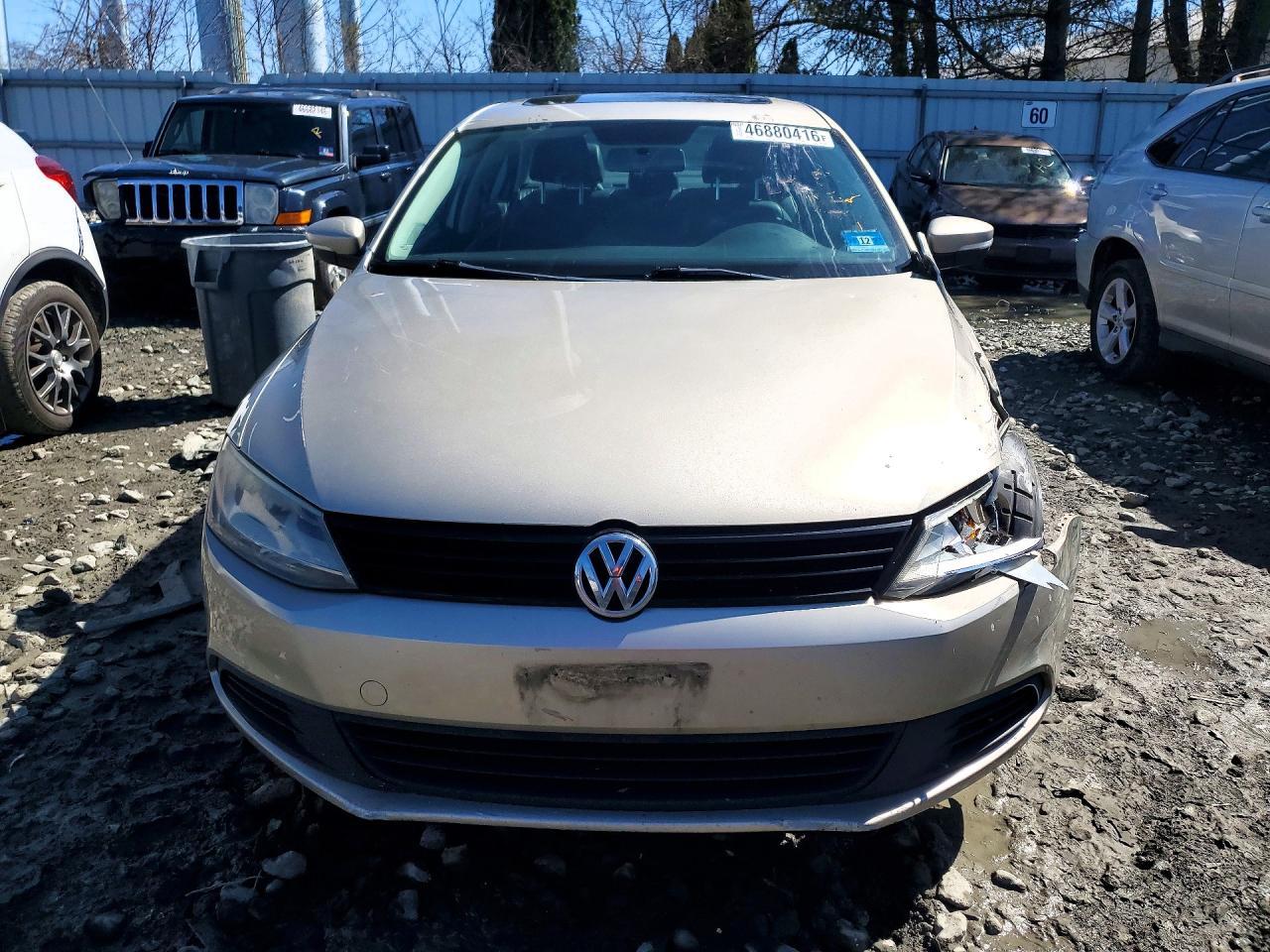 2012 Volkswagen Jetta Se - Image 5