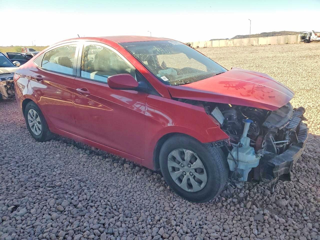 2015 Hyundai Elantra - Фото 4